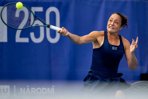 Elisabetta Cocciaretto of Italy playes against Czech tennis player Linda Noskova at the WTA, Tennis Damen Livesport Prague Open 2025 on the courts of TK Sparta Prague, in Prague, Czech Republic, on July 23, 2025. (CTKxPhoto OndrejxDeml) CTKPhotoP2025072306580  CTKPhotoP2025072306580