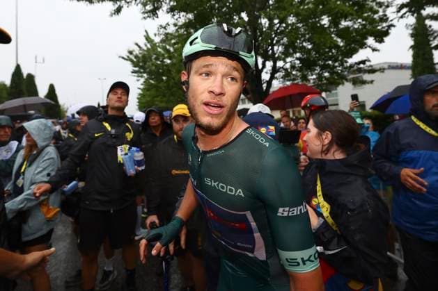 Tour de France 2025 Stage 17 VALENCE, FRANCE - JULY 23 : Milan Jonathan (ITA) of Lidl - Trek celebrates the victory after stage 17 of the 112th edition of Tour de France an UCI World Tour 2.UWT cycling road race stage for Men Elite of 161 km with start in Bollene and finish in Valence on July 23, 2025 in Valence, France, 23 07 2025 ( Motordriver Kenny Verfaillie - Valence France  Copyright: xTimxVanxWichelenx