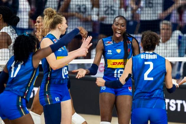 Women s Volleyball Nations League Finals 2025 Paola Ogechi Egonu during the Woman™s Volleyball Nations League 2025 Quarter-finals match between Italy and USA , at Atlas Arena in Lodz, Poland, on July 23, 2025. Lodz Poland  Copyright: xAndrzejxIwanczukx originalFilename:iwanczuk-womensvo250723_npDZi.jpg