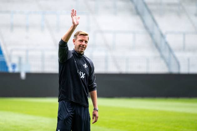 Florian Kohfeldt (SV Darmstadt 98, Trainer) gestikuliert, SV Darmstadt 98, Fussball, Saisoneröffnung mit Öffentlichen Training, 23.07.2025 SV Darmstadt 98, Fussball, Saisoneröffnung mit Öffentlichen Training, 23.07.2025 Darmstadt