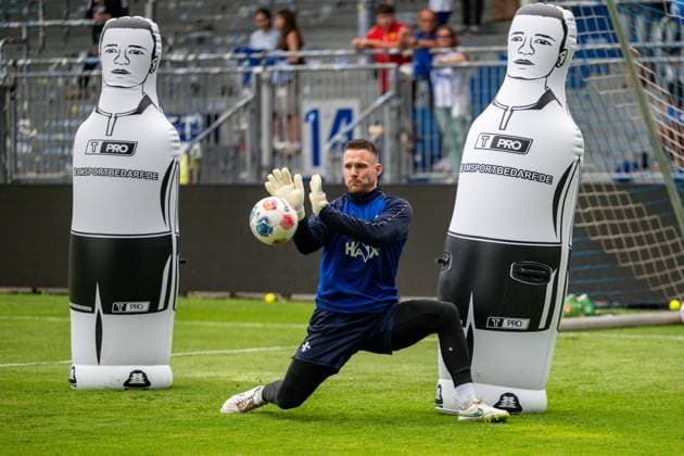 Marcel Schuhen (SV Darmstadt 98, 01) beim Training, SV Darmstadt 98, Fussball, Saisoneröffnung mit Öffentlichen Training, 23.07.2025 SV Darmstadt 98, Fussball, Saisoneröffnung mit Öffentlichen Training, 23.07.2025 Darmstadt