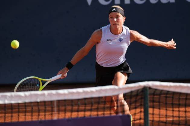 Kathinka von Deichmann in action against Tatiana Prozorova during the 36th Palermo Ladies Open at Country Time Club during 36Â° Palermo Ladies Open, International Tennis match in Palermo, Italy, July 23 2025  Copyright: xFedericoxSerra IPAxSportx xipa-agency.netx xx IPA_60824501 IPA_Agency_IPA60824501