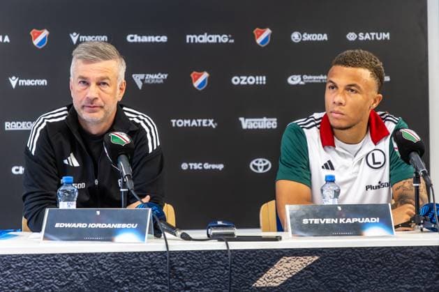 Head coach Edward Iordanescu, left, and defender Steven Kapuadi of Legia Warszawa speak at a press conference, PK, Pressekonferenz prior to tomorrow s UEFA Europa League match: FC Banik Ostrava vs Legia Warszawa, in Ostrava, Czech Republic, July 23, 2025. (CTKxPhoto VladimirxPrycek) CTKPhotoP2025072307318  CTKPhotoP2025072307318