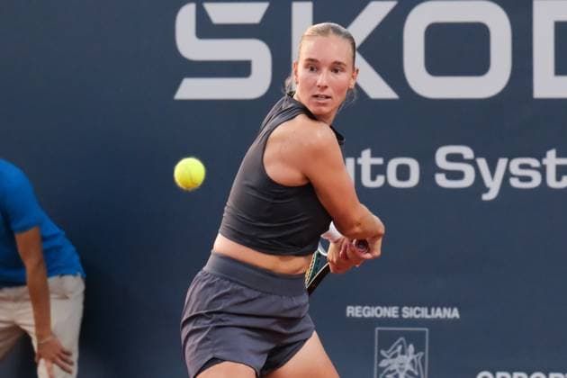 Anouk Koevermans in action against Darja Semenistaja during the 36th Palermo Ladies Open at Country Time Club during 36Â° Palermo Ladies Open, International Tennis match in Palermo, Italy, July 23 2025  Copyright: xFedericoxSerra IPAxSportx xipa-agency.netx xx IPA_60826794 IPA_Agency_IPA60826794