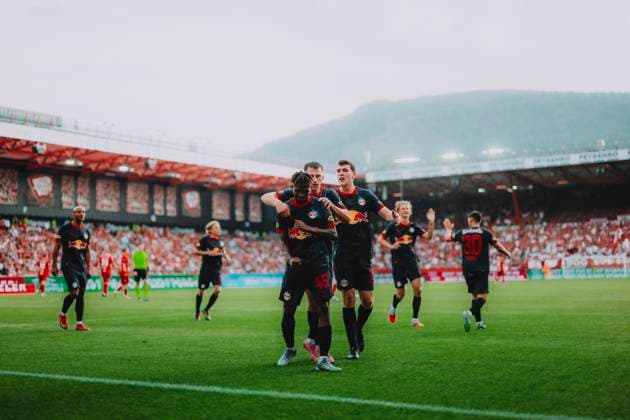 UEFA Champions League 2nd Qualifiying round : SK Brann - FC Red Bull Salzburg BERGEN, NORWAY - JULY 23: Dorgeles Nene, Stefan Lainer, Jacob Rasmussen of FC Red Bull Salzburg seen during to the UEFA Champions League 2nd qualifying round first leg match SK Brann vs FC Red Bull Salzburg on July 23, 2025 in Bergen, Norway. Copyright: xAndreasxSchaadx-xFCxRedxBullxSalzburgx DSC_6856