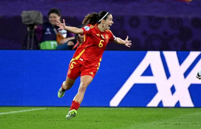 Fussball Frauen Euro 2025 Halbfinale 23.07.2025 Deutschland - Spanien Jubel nach dem Tor zum 0 - 1, Aitana Bonmati (Spanien)
