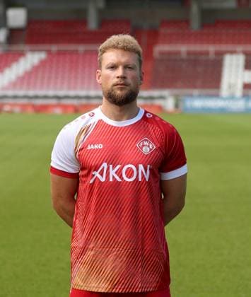 24.07.2025, Regionalliga Bayern, FC Wuerzburger Kickers, Regionalliga Bayern, Portraettermin 2025 2026 v.li.: Patrick Hofmann (FC Wuerzburger Kickers), Einzelbild, Portrait, Hochformat Wuerzburg AKON ARENA Bayern Deutschland