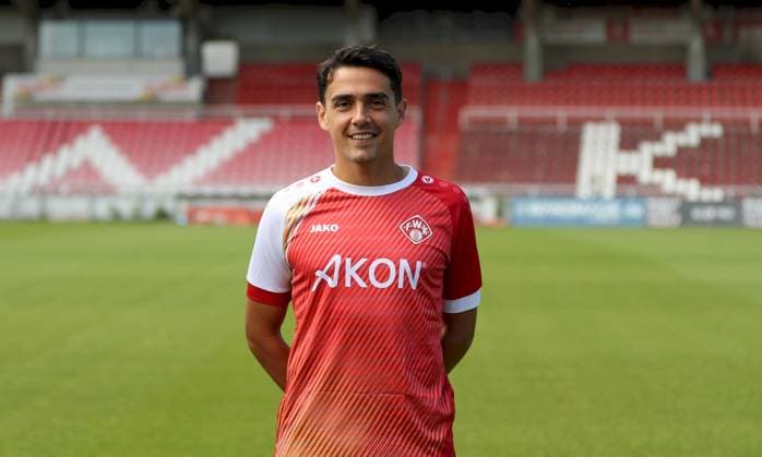 24.07.2025, Regionalliga Bayern, FC Wuerzburger Kickers, Regionalliga Bayern, Portraettermin 2025 2026 v.li.: Eroll Zejnullahu (FC Wuerzburger Kickers), Einzelbild, Portrait, Querformat Wuerzburg AKON ARENA Bayern Deutschland