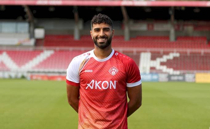 24.07.2025, Regionalliga Bayern, FC Wuerzburger Kickers, Regionalliga Bayern, Portraettermin 2025 2026 v.li.: Ebrahim Fahrahnak (FC Wuerzburger Kickers), Einzelbild, Portrait, Hochformat Wuerzburg AKON ARENA Bayern Deutschland