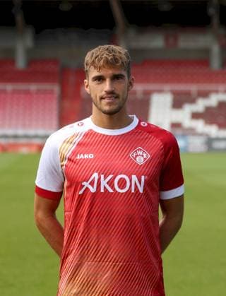 24.07.2025, Regionalliga Bayern, FC Wuerzburger Kickers, Regionalliga Bayern, Portraettermin 2025 2026 v.li.: Marius Uhl (FC Wuerzburger Kickers), Einzelbild, Portrait, Hochformat Wuerzburg AKON ARENA Bayern Deutschland