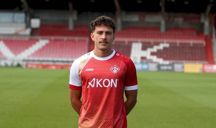 24.07.2025, Regionalliga Bayern, FC Wuerzburger Kickers, Regionalliga Bayern, Portraettermin 2025 2026 v.li.: Dominic Schmidt (FC Wuerzburger Kickers), Einzelbild, Portrait, Querformat Wuerzburg AKON ARENA Bayern Deutschland