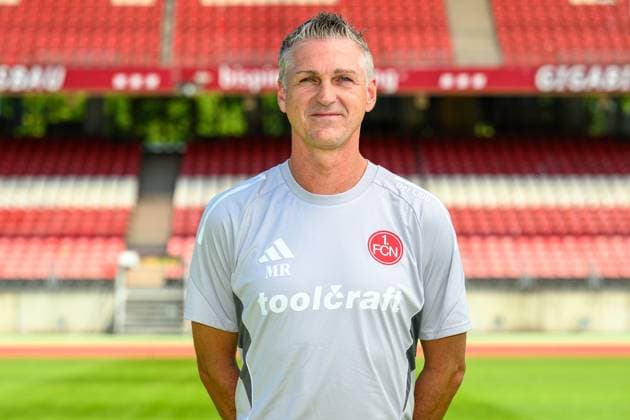 23.07.2025 - 1. FC Nürnberg FCN ( Club ) - 2. Fussball Bundesliga BL - Saison 2025 2026 - Fototermin Porträttermin Vorstellung Präsentation Pressetermin - - Einzelbild Einzelfoto Portrait Porträt Kopfbild - Marko Riegel (Zeugwart 1. FC Nürnberg FCN )