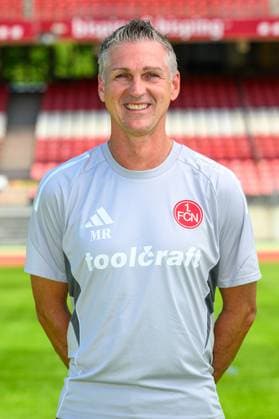 23.07.2025 - 1. FC Nürnberg FCN ( Club ) - 2. Fussball Bundesliga BL - Saison 2025 2026 - Fototermin Porträttermin Vorstellung Präsentation Pressetermin - - Einzelbild Einzelfoto Portrait Porträt Kopfbild - Marko Riegel (Zeugwart 1. FC Nürnberg FCN )