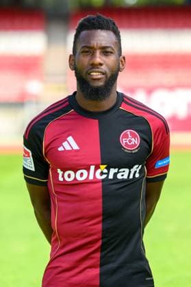 23.07.2025 - 1. FC Nürnberg FCN ( Club ) - 2. Fussball Bundesliga BL - Saison 2025 2026 - Fototermin Porträttermin Vorstellung Präsentation Pressetermin - - Einzelbild Einzelfoto Portrait Porträt Kopfbild - Mickael Mickaël Biron (7, 1. FC Nürnberg FCN )