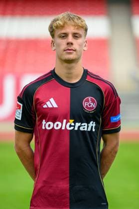 23.07.2025 - 1. FC Nürnberg FCN ( Club ) - 2. Fussball Bundesliga BL - Saison 2025 2026 - Fototermin Porträttermin Vorstellung Präsentation Pressetermin - - Einzelbild Einzelfoto Portrait Porträt Kopfbild - Tim Janisch (32, 1. FC Nürnberg FCN )