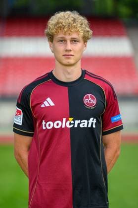 23.07.2025 - 1. FC Nürnberg FCN ( Club ) - 2. Fussball Bundesliga BL - Saison 2025 2026 - Fototermin Porträttermin Vorstellung Präsentation Pressetermin - - Einzelbild Einzelfoto Portrait Porträt Kopfbild - Piet Scobel (39, 1. FC Nürnberg FCN )