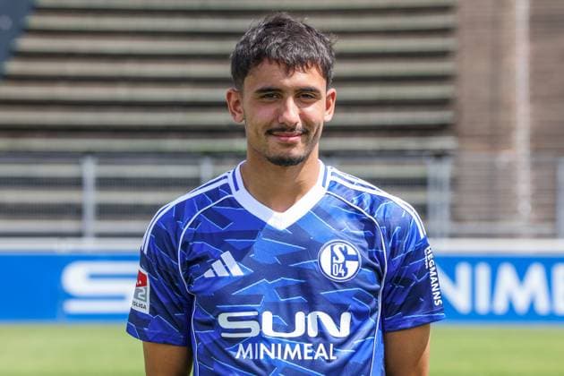 24.07.2025, Fussball, 2. Bundesliga, Saison 2025 2026, FC Schalke 04, Ilyes Hamache (FC Schalke 04) Gelsenkirchen Parkstadion NRW Deutschland xRHR-FOTO TRx
