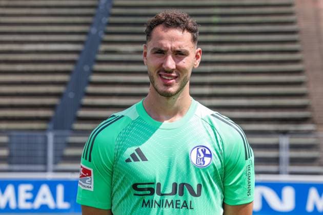 24.07.2025, Fussball, 2. Bundesliga, Saison 2025 2026, FC Schalke 04, Justin Heekeren (FC Schalke 04) Gelsenkirchen Parkstadion NRW Deutschland xRHR-FOTO TRx