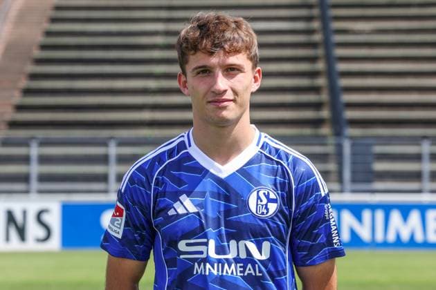 24.07.2025, Fussball, 2. Bundesliga, Saison 2025 2026, FC Schalke 04, Vitalie Becker (FC Schalke 04) Gelsenkirchen Parkstadion NRW Deutschland xRHR-FOTO TRx