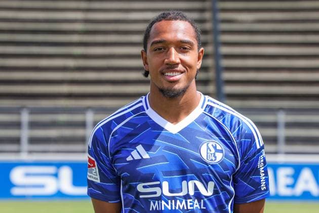 24.07.2025, Fussball, 2. Bundesliga, Saison 2025 2026, FC Schalke 04, Anton Donkor (FC Schalke 04) Gelsenkirchen Parkstadion NRW Deutschland xRHR-FOTO TRx