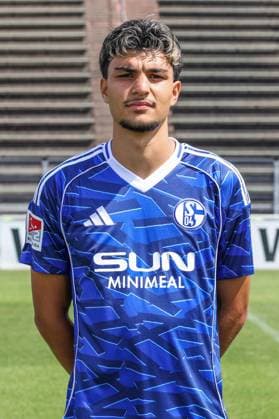 24.07.2025, Fussball, 2. Bundesliga, Saison 2025 2026, FC Schalke 04, Mertcan Ayhan (FC Schalke 04) Gelsenkirchen Parkstadion NRW Deutschland xRHR-FOTO TRx