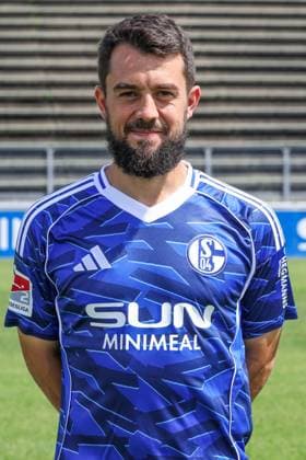 24.07.2025, Fussball, 2. Bundesliga, Saison 2025 2026, FC Schalke 04, Amin Younes (FC Schalke 04) Gelsenkirchen Parkstadion NRW Deutschland xRHR-FOTO TRx