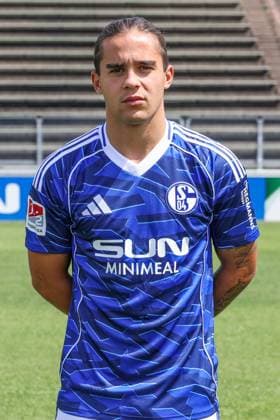 24.07.2025, Fussball, 2. Bundesliga, Saison 2025 2026, FC Schalke 04, Mauro Zalazar (FC Schalke 04) Gelsenkirchen Parkstadion NRW Deutschland xRHR-FOTO TRx