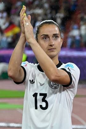 Zuerich, Stadion Letzigrund, 23.07.25, GER, Frauen, UEFA WOMEN S EURO 2025, Halbfinale: Deutschland - Spanien Bild: Sara DAEBRITZ (Deutschland) UEFA regulations prohibit any use of photographs as image sequences and or quasi-video. Kanton Zuerich Schweiz *** Zuerich, Stadion Letzigrund, 23 07 25, GER, Women, UEFA WOMEN S EURO 2025, Semifinal Germany Spain Picture Sara DAEBRITZ Germany UEFA regulations prohibit any use of photographs as image sequences and or quasi video Canton Zuerich Switzerland