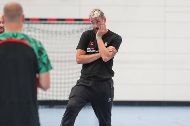 24.07.2025, xgox, Handball - Daikin HBL SC Magdeburg - Trainingsauftakt Saison 2025 26 emspor, v.l. Bennet Wiegert (Magdeburg, Trainer) Magdeburg