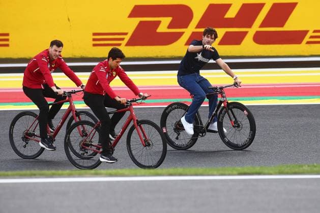 24.07.2025, xsvx, Motorsport FIA Formel 1, Großer Preis von Belgien v.l. Charles Leclerc (Ferrari) Startnummer 16 auf der Strecke mit dem Fahrrad (FIA REGULATIONS PROHIBIT ANY USE OF PHOTOGRAPHS as IMAGE SEQUENCES and or QUASI-VIDEO) Spa