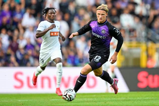RSC Anderlecht v BK Hacken - UEFA Europa League round 2 qualifier ANDERLECHT, BELGIUM - JULY 24 : Dolberg Kasper forward of RSC Anderlecht in action during the UEFA Europa League 2025 26 Round 2 match between RSC Anderlecht and BK Hacken on July 24, 2025 in Anderlecht, Belgium, 24 07 2025 Anderlecht Belgium  Copyright: xTomasxSiskx