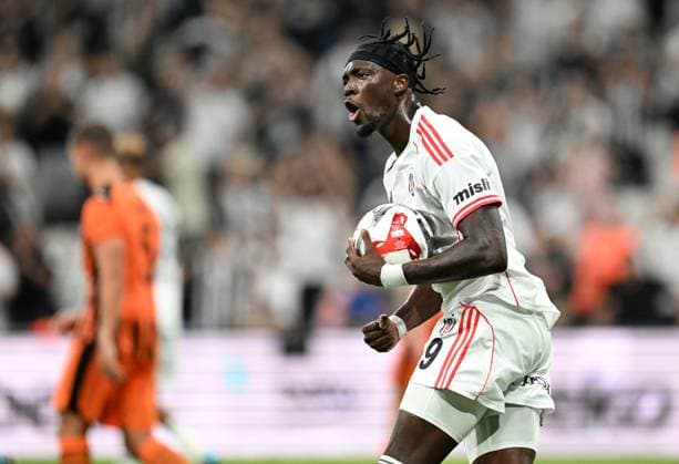 Besiktas v Shakhtar Donetsk - UEFA Europa League ISTANBUL, TURKIYE - JULY 24: Besiktas player Tammy Abraham (9) celebrates after scoring a goal during the UEFA Europa League second qualifying round first leg match against Shakhtar Donetsk at Tupras Stadium in Istanbul, Turkiye, on July 24, 2025. Ali Atmaca Anadolu Istanbul Turkey. Editorial use only. Please get in touch for any other usage.  Copyright: x2025xAnadoluxAlixAtmacax