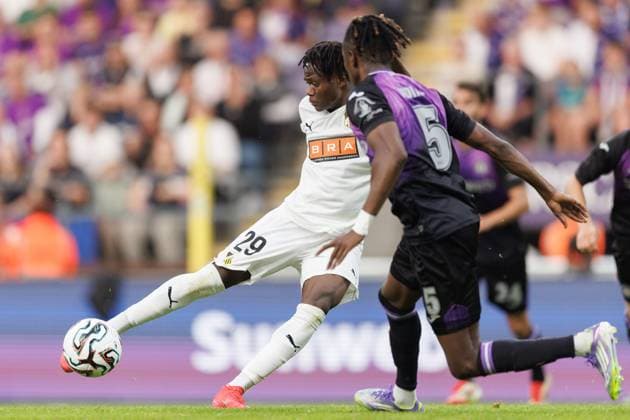 250724 Severin Nioule of Häcken and Moussa Ndiaye of Anderlecht during the UEFA Europa League second qualifying round match between Anderlecht and Häcken on July 24, 2025 in Brussels. Photo: Michael Erichsen BILDBYRAN COP 89 MI0855 fotboll football soccer fotball uefa europa league europa league kval qualifying round qualification anderlecht häcken bbeng Copyright: MICHAELxERICHSEN BB250724MI050