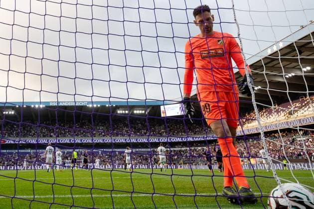 250724 Goalkeeper Etrit Berisha of Häcken looks dejected after 1-0 during the UEFA Europa League second qualifying round match between Anderlecht and Häcken on July 24, 2025 in Brussels. Photo: Michael Erichsen BILDBYRAN COP 89 MI0855 fotboll football soccer fotball uefa europa league europa league kval qualifying round qualification anderlecht häcken bbeng depp Copyright: MICHAELxERICHSEN BB250724MI070