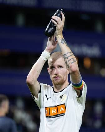 250724 Simon Gustafson of Häcken after the UEFA Europa League second qualifying round match between Anderlecht and Häcken on July 24, 2025 in Brussels. Photo: Michael Erichsen BILDBYRAN COP 89 MI0855 anderlecht bbeng europa league football fotball fotboll häcken kval qualification qualifying round soccer uefa europa league depp Copyright: MICHAELxERICHSEN BB250724MI072