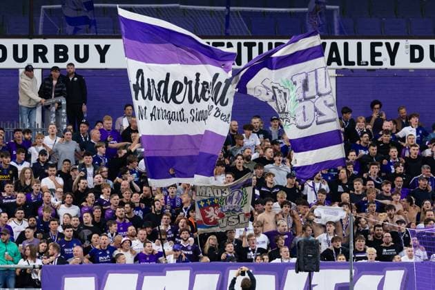 250724 Supporters of Anderlecht during the UEFA Europa League second qualifying round match between Anderlecht and Häcken on July 24, 2025 in Brussels. Photo: Michael Erichsen BILDBYRAN COP 89 MI0855 anderlecht bbeng europa league football fotball fotboll häcken kval qualification qualifying round soccer uefa europa league publik Copyright: MICHAELxERICHSEN BB250724MI101