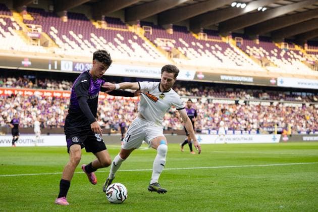 250724 Tristan Degreef of Anderlecht and Adam Lundkvist of Häcken during the UEFA Europa League second qualifying round match between Anderlecht and Häcken on July 24, 2025 in Brussels. Photo: Michael Erichsen BILDBYRAN COP 89 MI0855 anderlecht bbeng europa league football fotball fotboll häcken kval qualification qualifying round soccer uefa europa league Copyright: MICHAELxERICHSEN BB250724MI148