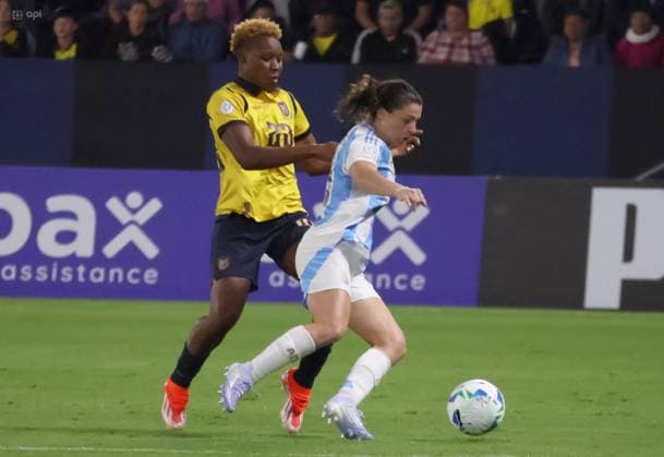 COPA AMERICA FEMENINA ECUADOR VS ARGENTINA 24 de julio del 2025 Encuentro entre Ecuador VS Argentina por Copa AmÃ rica Femenina en el estadio Banco Guayaquil. QUITO PICHINCHA ECUADOR Copyright: xHENRYxLAPOx