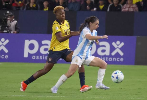 COPA AMERICA FEMENINA ECUADOR VS ARGENTINA 24 de julio del 2025 Encuentro entre Ecuador VS Argentina por Copa AmÃ rica Femenina en el estadio Banco Guayaquil. QUITO PICHINCHA ECUADOR Copyright: xHENRYxLAPOx