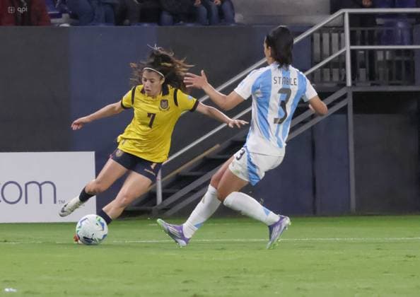 COPA AMERICA FEMENINA ECUADOR VS ARGENTINA 24 de julio del 2025 Encuentro entre Ecuador VS Argentina por Copa AmÃ rica Femenina en el estadio Banco Guayaquil. QUITO PICHINCHA ECUADOR Copyright: xHENRYxLAPOx