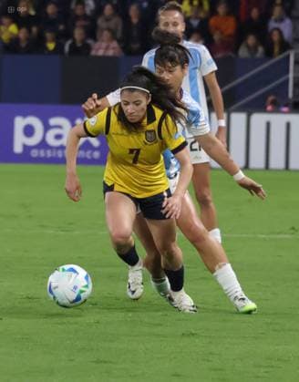 COPA AMERICA FEMENINA ECUADOR VS ARGENTINA 24 de julio del 2025 Encuentro entre Ecuador VS Argentina por Copa AmÃ rica Femenina en el estadio Banco Guayaquil. QUITO PICHINCHA ECUADOR Copyright: xHENRYxLAPOx