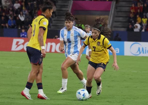 COPA AMERICA FEMENINA ECUADOR VS ARGENTINA 24 de julio del 2025 Encuentro entre Ecuador VS Argentina por Copa AmÃ rica Femenina en el estadio Banco Guayaquil. QUITO PICHINCHA ECUADOR Copyright: xHENRYxLAPOx