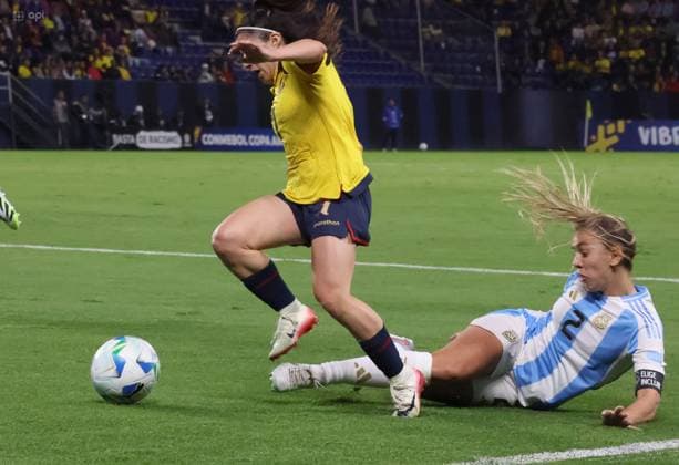 COPA AMERICA FEMENINA ECUADOR VS ARGENTINA 24 de julio del 2025 Encuentro entre Ecuador VS Argentina por Copa AmÃ rica Femenina en el estadio Banco Guayaquil. QUITO PICHINCHA ECUADOR Copyright: xHENRYxLAPOx