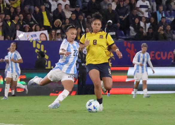 COPA AMERICA FEMENINA ECUADOR VS ARGENTINA 24 de julio del 2025 Encuentro entre Ecuador VS Argentina por Copa AmÃ rica Femenina en el estadio Banco Guayaquil. QUITO PICHINCHA ECUADOR Copyright: xHENRYxLAPOx