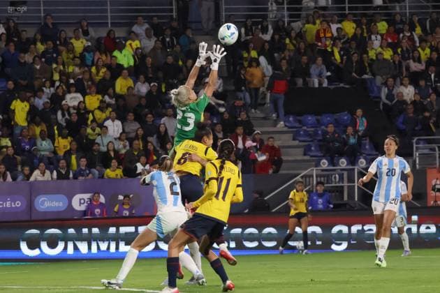 COPA AMERICA FEMENINA ECUADOR VS ARGENTINA 24 de julio del 2025 Encuentro entre Ecuador VS Argentina por Copa AmÃ rica Femenina en el estadio Banco Guayaquil. QUITO PICHINCHA ECUADOR Copyright: xHENRYxLAPOx