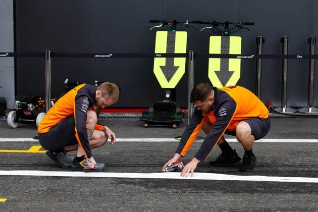 F1 - BELGIAN GRAND PRIX 2025 McLaren F1 Team mechanic, mecanicien, mechanics portrait during the 2025 Formula 1 Belgian Grand Prix, 13th round of the 2025 FIA Formula One World Championship, WM, Weltmeisterschaft from July 25 to 27, 2025 on the Circuit de Spa-Francorchamps, in Stavelot, Belgium - StavelotBelgium  Copyright: xJavierxJimenezx
