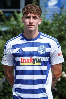 Fussball, 3.Liga Saison 2025 2026 Team- und Porträtfototermin MSV Duisburg 24.07.2025, schauinsland-reisen-arena Tim Heike (MSV Duisburg, 9) Duisburg schauinsland-reisen-arena Nordrhein-Westfalen Deutschland