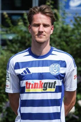 Fussball, 3.Liga Saison 2025 2026 Team- und Porträtfototermin MSV Duisburg 24.07.2025, schauinsland-reisen-arena Christian Viet (MSV Duisburg, 10) Duisburg schauinsland-reisen-arena Nordrhein-Westfalen Deutschland
