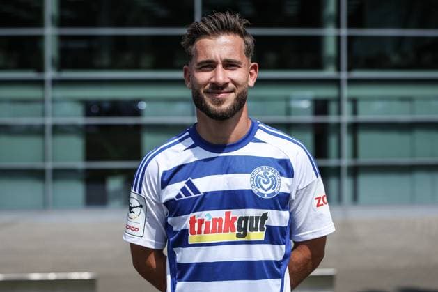 Fussball, 3.Liga Saison 2025 2026 Team- und Porträtfototermin MSV Duisburg 24.07.2025, schauinsland-reisen-arena Can Coskun (MSV Duisburg, 27) Duisburg schauinsland-reisen-arena Nordrhein-Westfalen Deutschland