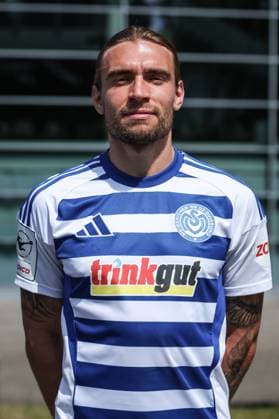Fussball, 3.Liga Saison 2025 2026 Team- und Porträtfototermin MSV Duisburg 24.07.2025, schauinsland-reisen-arena Joshua Bitter (MSV Duisburg, 29) Duisburg schauinsland-reisen-arena Nordrhein-Westfalen Deutschland